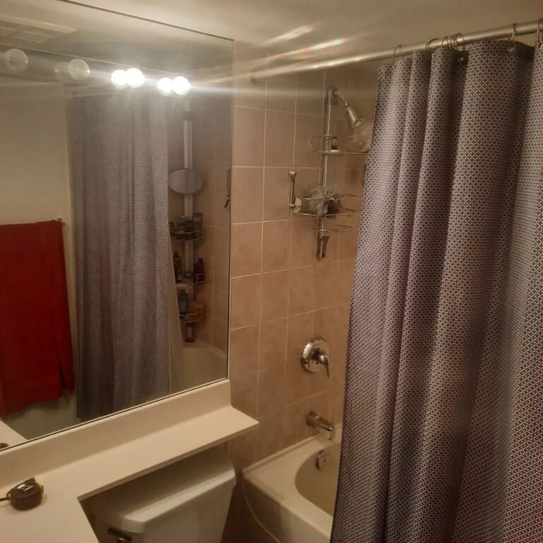 bathroomb4